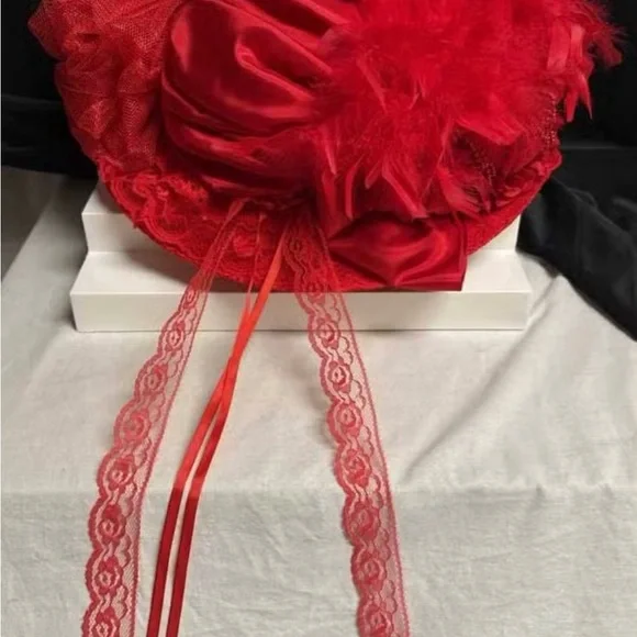 Chic Red Feathered Women's Hat - Picture 2 of 10